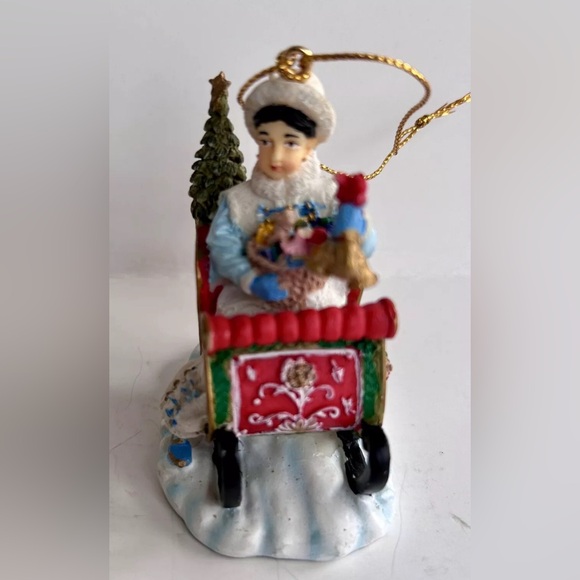 The International Santa Claus Collection Kolyada Russia Ornament 1998 - Picture 4 of 6